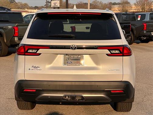 Wind Chill Pearl 2026 Toyota Grand Highlander Hybrid Limited