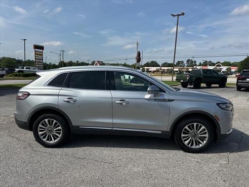 2022 Lincoln Nautilus Standard