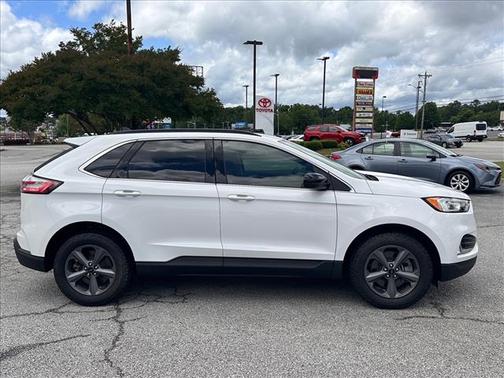 Oxford White 2022 Ford Edge SEL