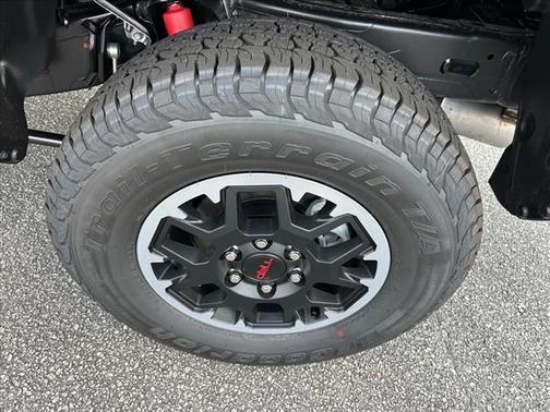 2025 Toyota Tacoma TRD Off Road