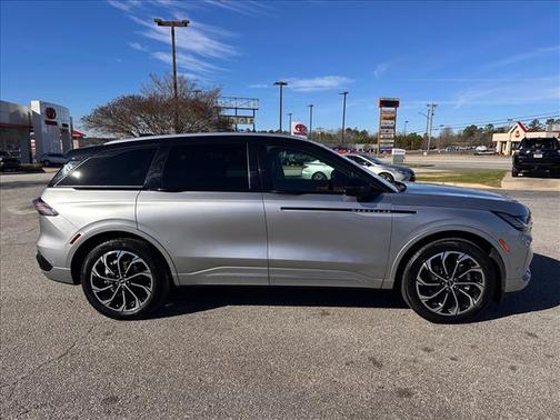 2024 Lincoln Nautilus Reserve