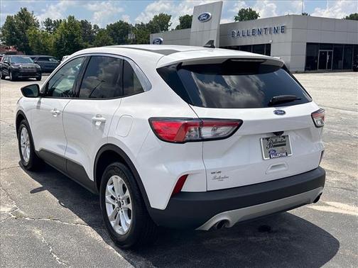 Oxford White 2022 Ford Escape SE