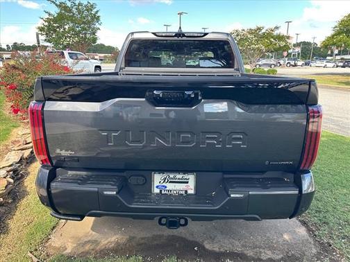 2025 Toyota Tundra Hybrid Platinum