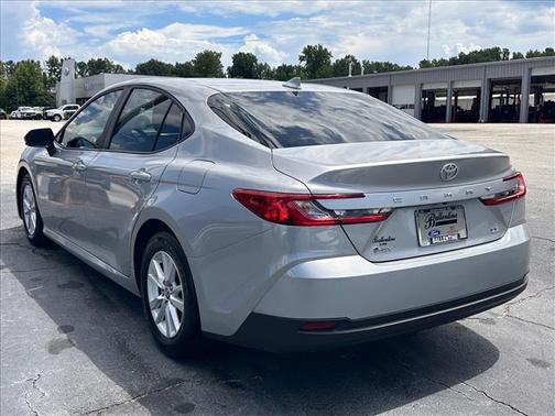 Celestial Silver Metallic (1J9) 2025 Toyota Camry LE