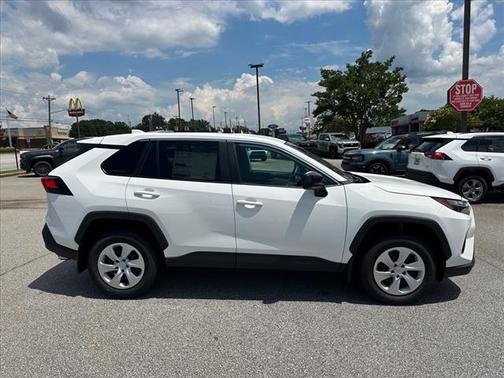 2025 Toyota RAV4 LE
