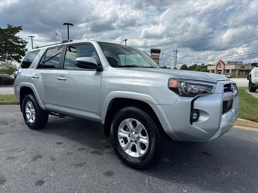 2024 Toyota 4Runner SR5