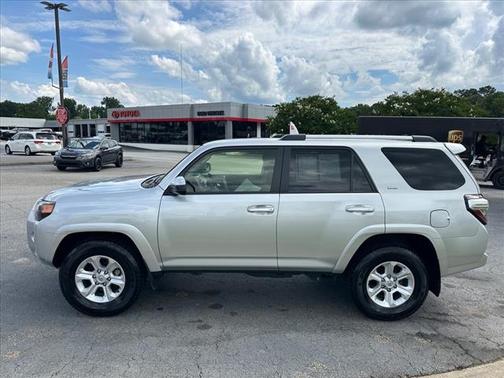 2024 Toyota 4Runner SR5
