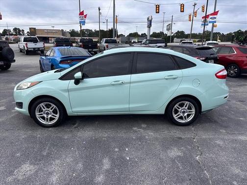 2017 Ford Fiesta SE