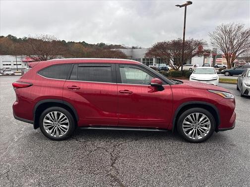 2022 Toyota Highlander Platinum