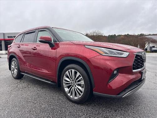 2022 Toyota Highlander Platinum