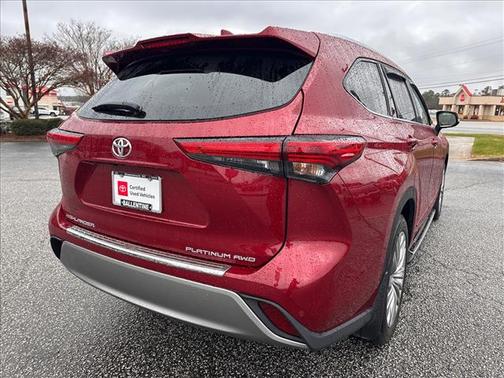 2022 Toyota Highlander Platinum