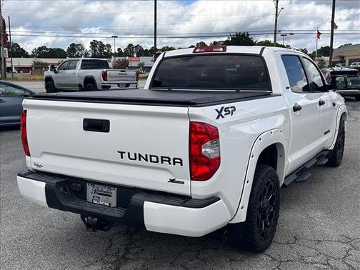 Super White (040) 2021 Toyota Tundra SR5