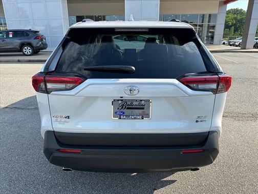 2025 Toyota RAV4 Hybrid XLE Premium