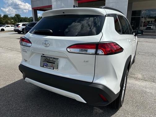 2025 Toyota Corolla Cross LE