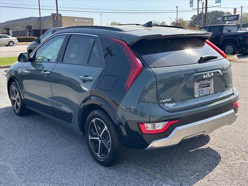 2023 Kia Niro SX