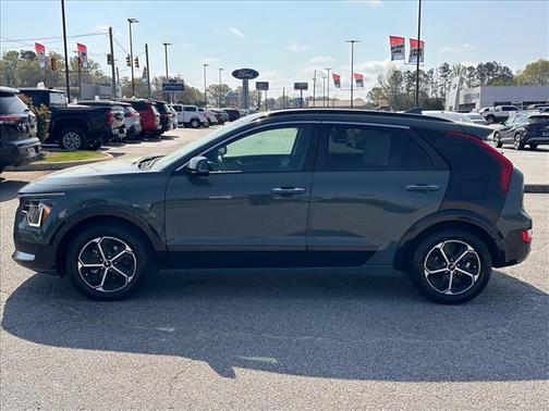 2023 Kia Niro SX