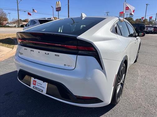 2025 Toyota Prius XLE