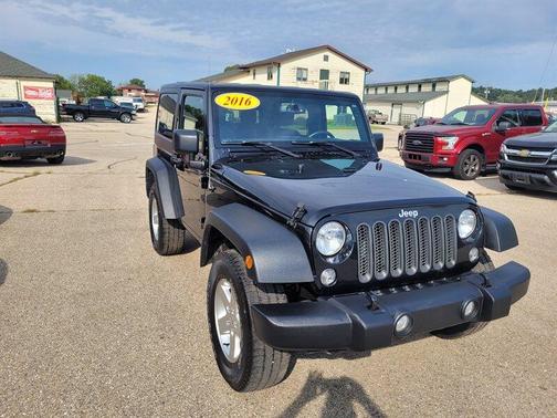 Photo 3 of 30 of 2016 Jeep Wrangler Sport