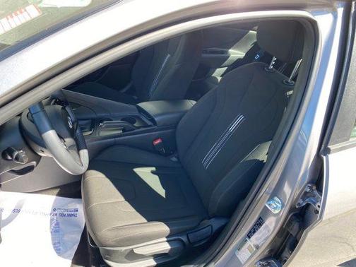 Fluid Metal 2025 Hyundai ELANTRA Sport