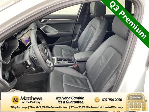 2025 Audi Q3 Premium 45 TFSI S line quattro Tiptronic