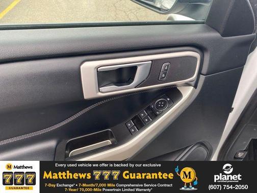 Oxford White 2021 Ford Explorer XLT