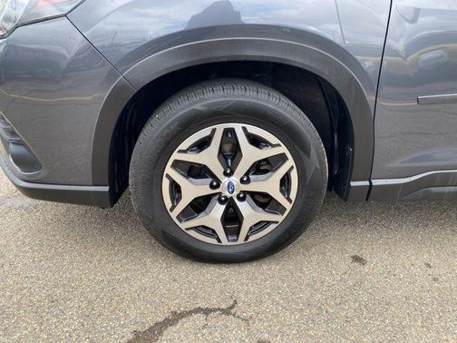 Gray Metallic 2022 Subaru Forester Premium