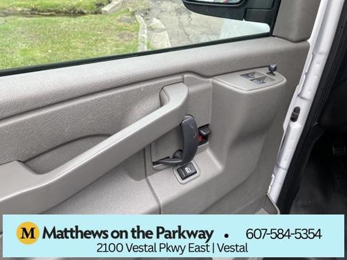 2023 GMC Savana 2500 Work Van