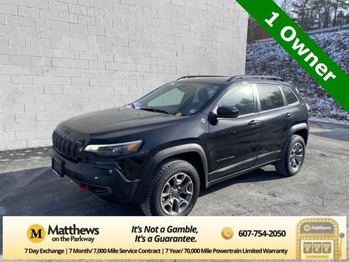 2022 Jeep Cherokee Trailhawk