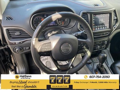 2022 Jeep Cherokee Trailhawk