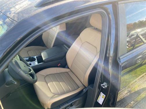 2026 Volkswagen Atlas Cross Sport 2.0T SEL