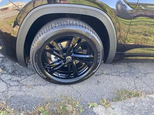 2026 Volkswagen Atlas Cross Sport 2.0T SEL