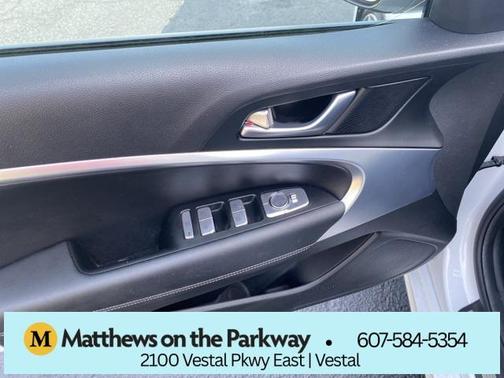 2023 Genesis G70 2.0T AWD