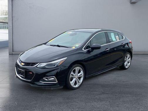 Black 2018 Chevrolet Cruze Premier
