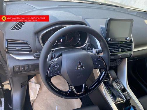 Labrador Black Pearl 2026 Mitsubishi Eclipse Cross SEL