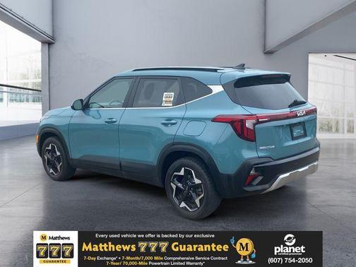 Pluton Blue 2024 Kia Seltos EX
