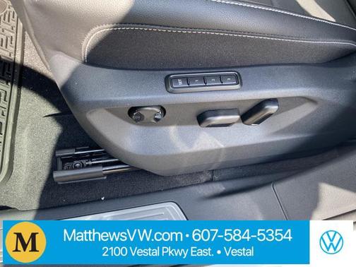 2024 Volkswagen Atlas Cross Sport 2.0T SEL