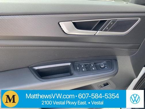 2024 Volkswagen Atlas Cross Sport 2.0T SEL