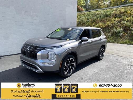 2022 Mitsubishi Outlander SE