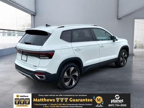 Pure White 2025 Volkswagen Taos 1.5T SE