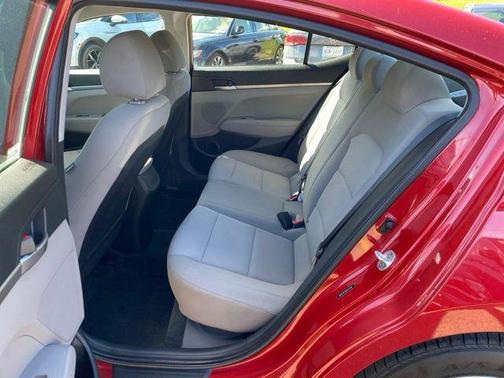 Scarlet Red 2019 Hyundai ELANTRA SE