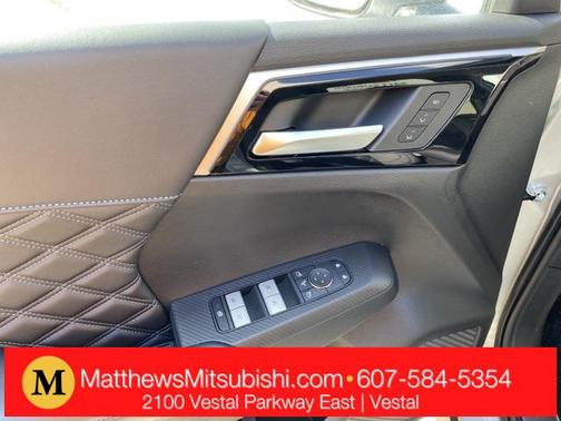 2025 Mitsubishi Outlander PHEV SEL