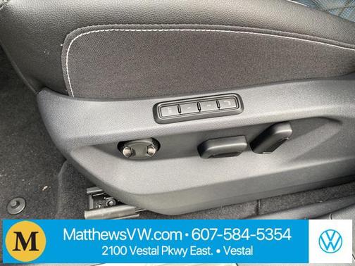 2025 Volkswagen Atlas Cross Sport 2.0T SEL Premium