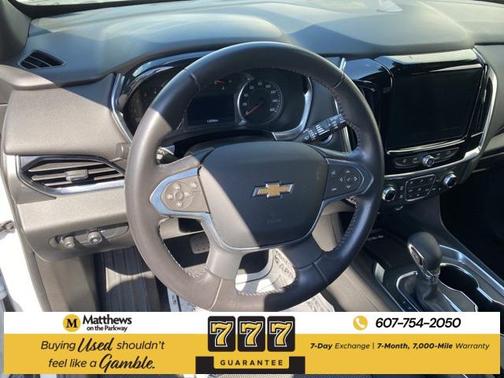2022 Chevrolet Traverse LT Cloth