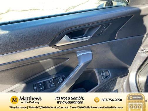 2022 Volkswagen Jetta 1.5T SE