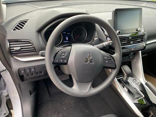 White Diamond 2026 Mitsubishi Eclipse Cross ES