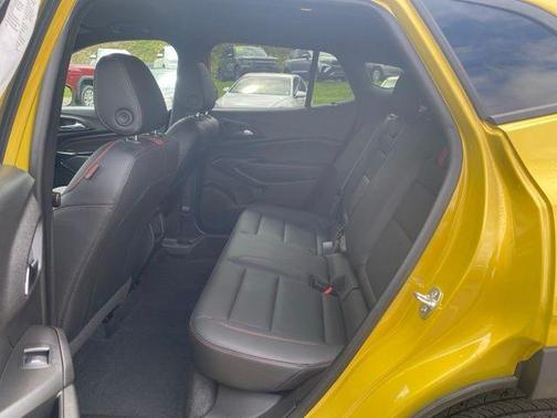 Nitro Yellow Metallic 2025 Chevrolet Trax FWD 2RS