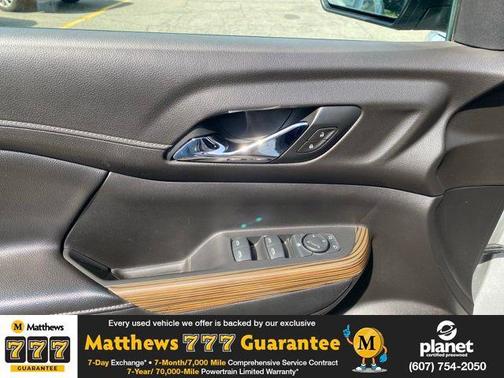 Quicksilver Metallic 2019 GMC Acadia SLE-2