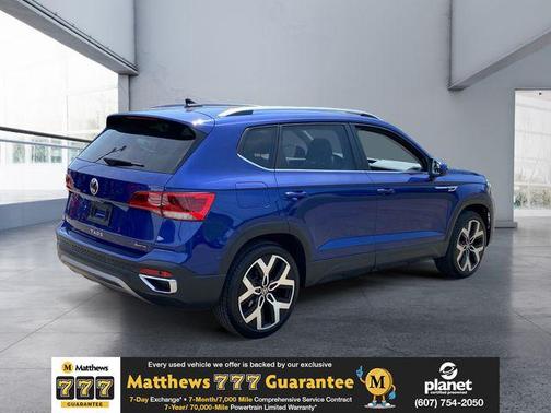 Blue 2022 Volkswagen Taos 1.5T SEL