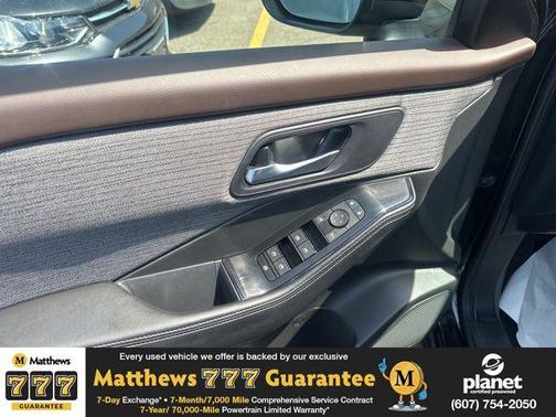 Super Black 2023 Nissan Rogue SV