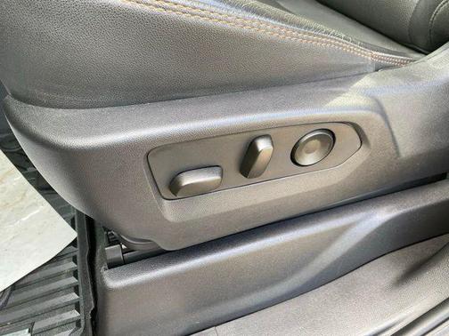 Deep Bronze Metallic 2023 GMC Sierra 1500 AT4